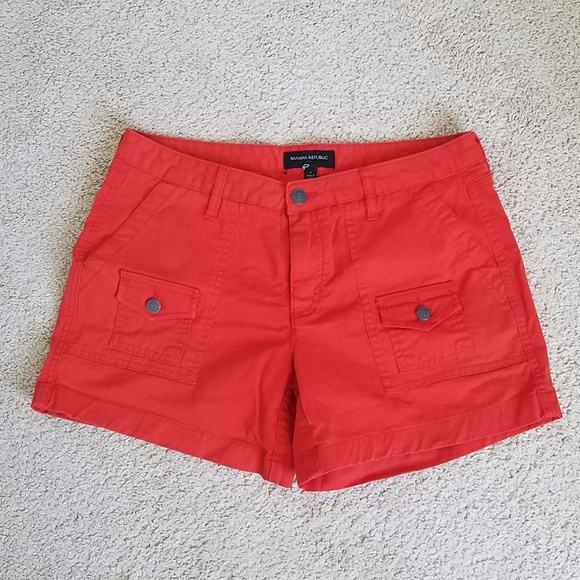Banana Republic Pants - Banana Republic shorts Size 4.